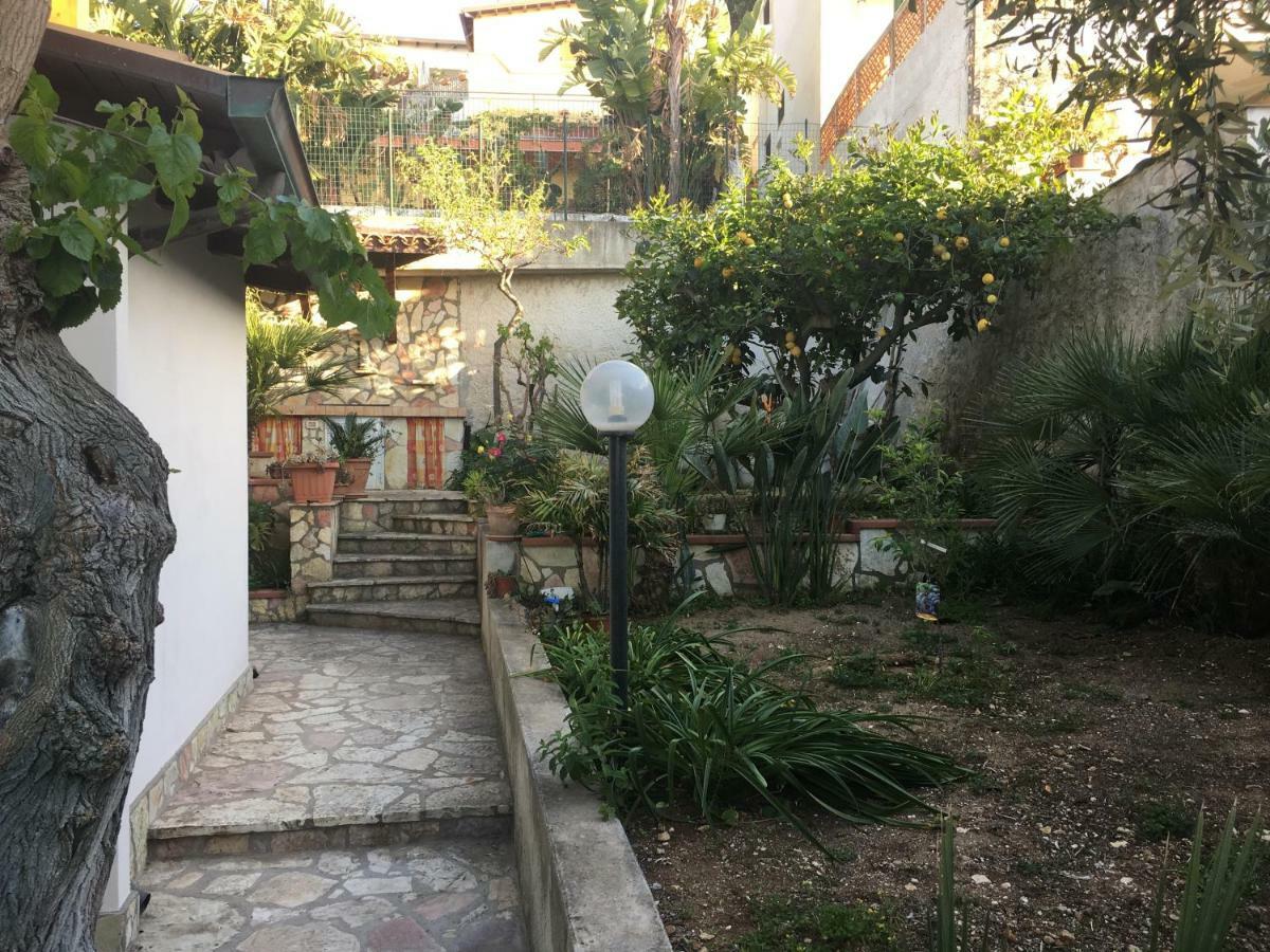 Casa Vacanza Demi Alcamo Marina Exterior photo